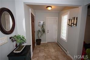 79 Blauvelt Ave - Photo 3 of 32