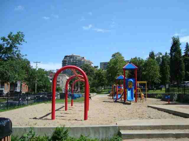 2805 Darlington Place Darlington Place #22 - Photo 3 of 5