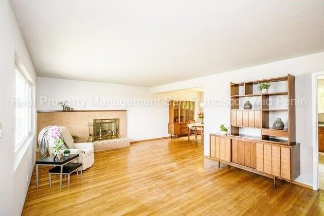 770 Park Way - Photo 3 of 20