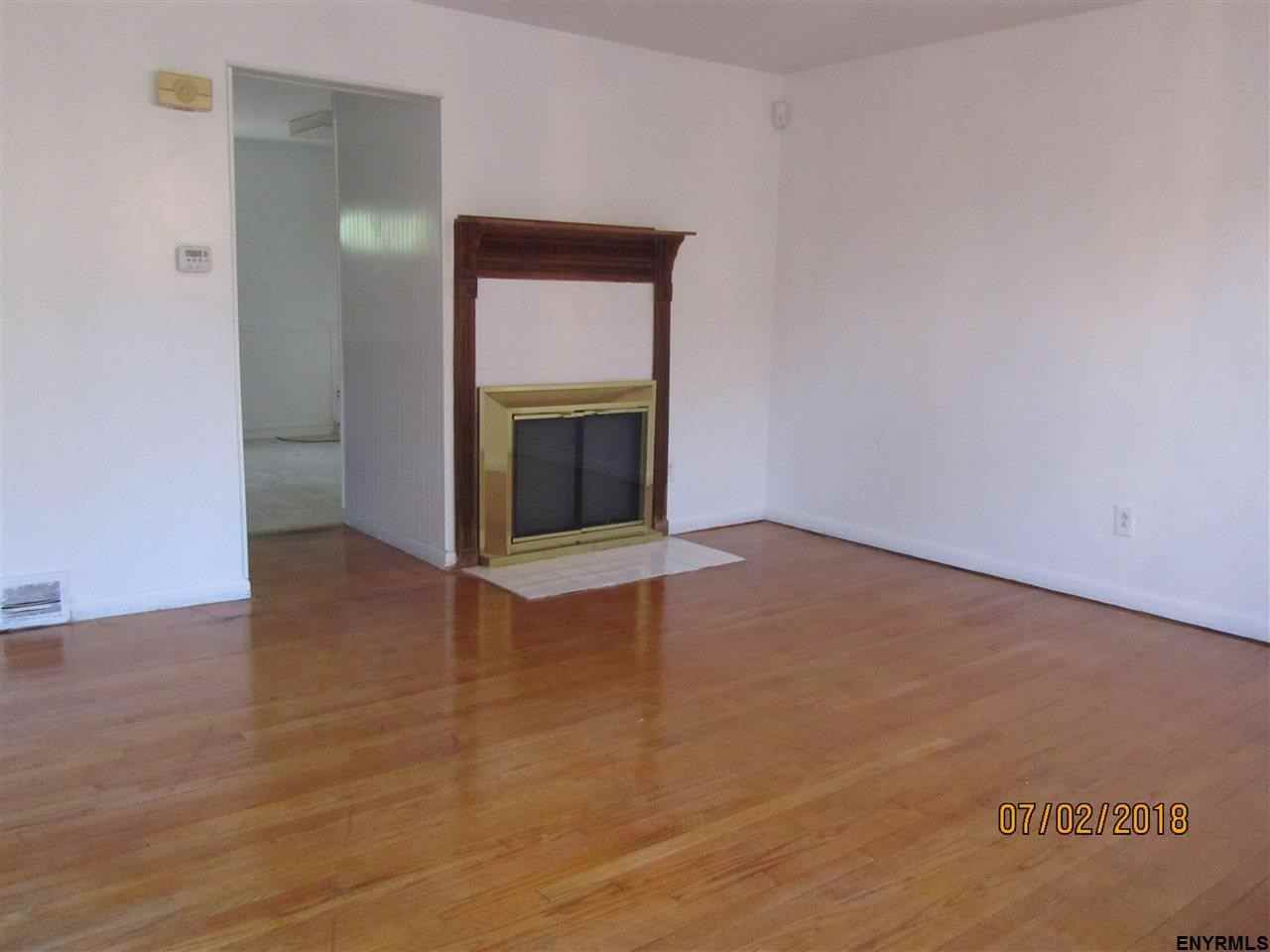 285 Mt Hope Dr - Photo 3 of 22