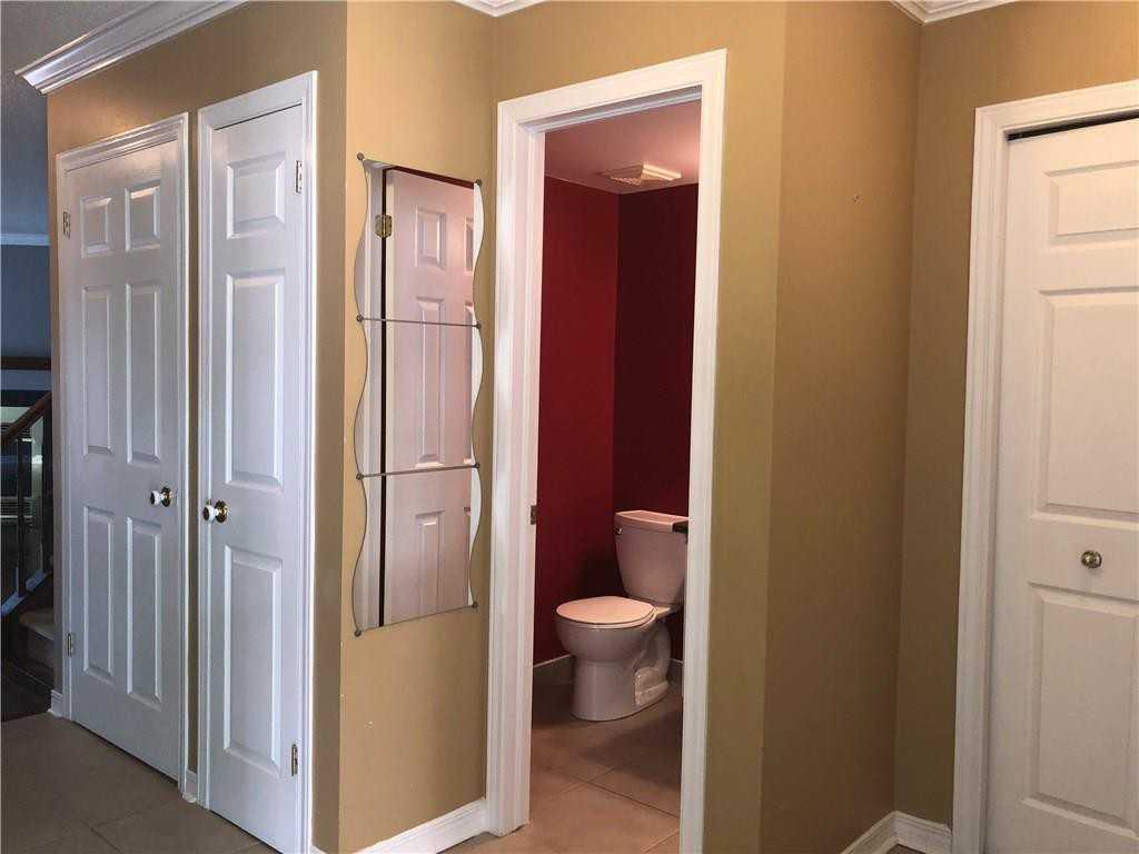 171 Hunterswood Crescent - Photo 2 of 26