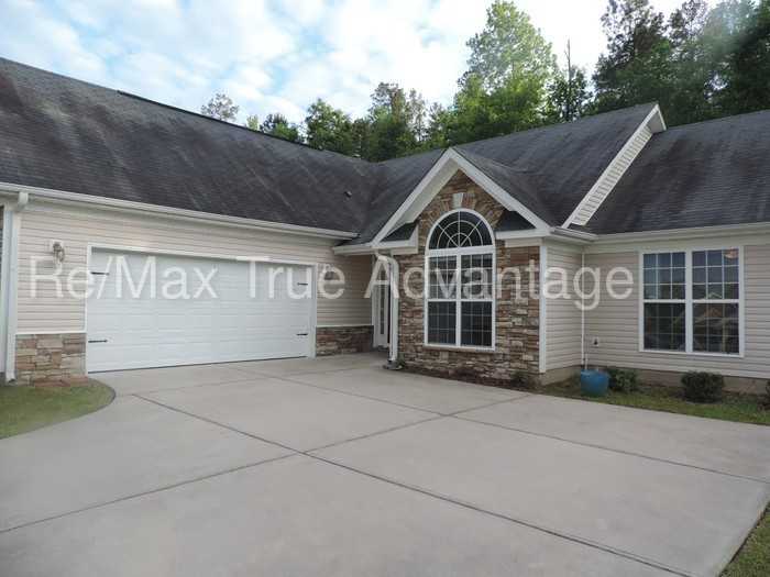 2206 Sunny Day Dr - Photo 2 of 8