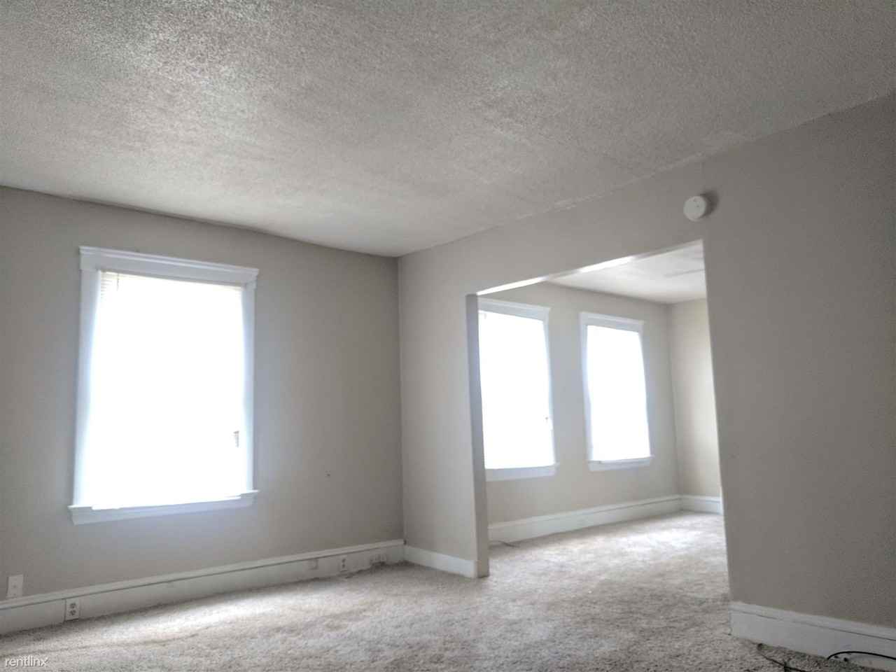 10301 Dickens Ave - Photo 2 of 6