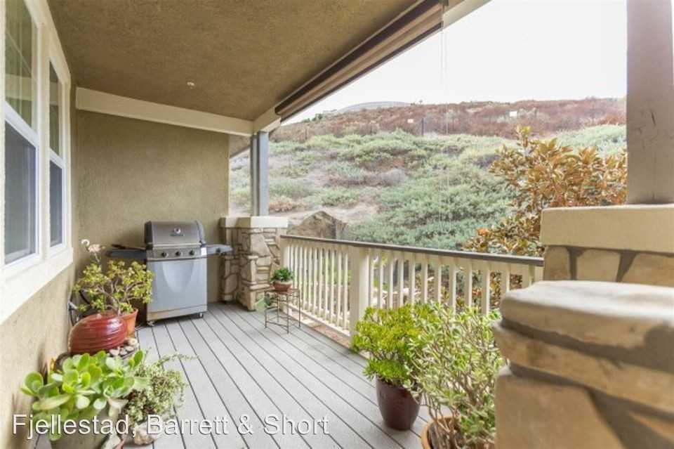 1046 Iron Wheel St - Photo 3 of 11