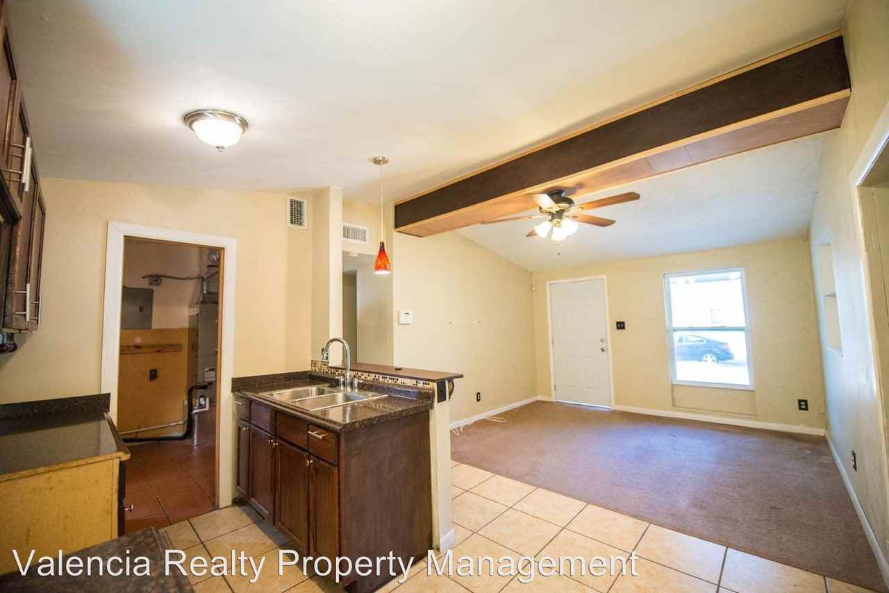 7203 E Emma St - Photo 3 of 7