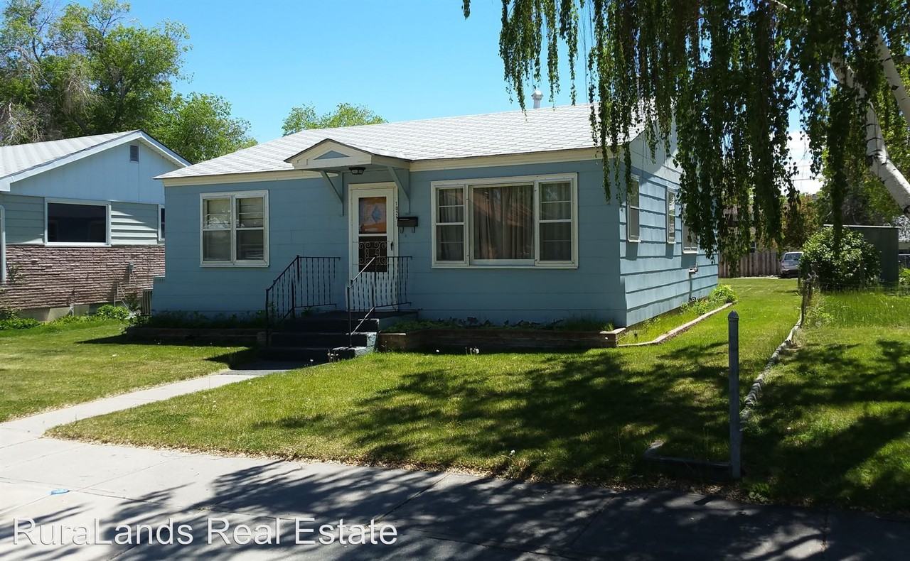 1021 E Jackson Ave - Photo 2 of 19