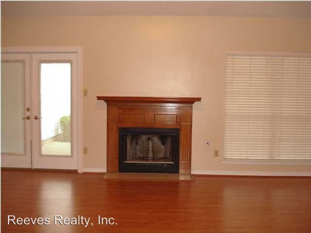 6125 Lindholm Dr S - Photo 3 of 6
