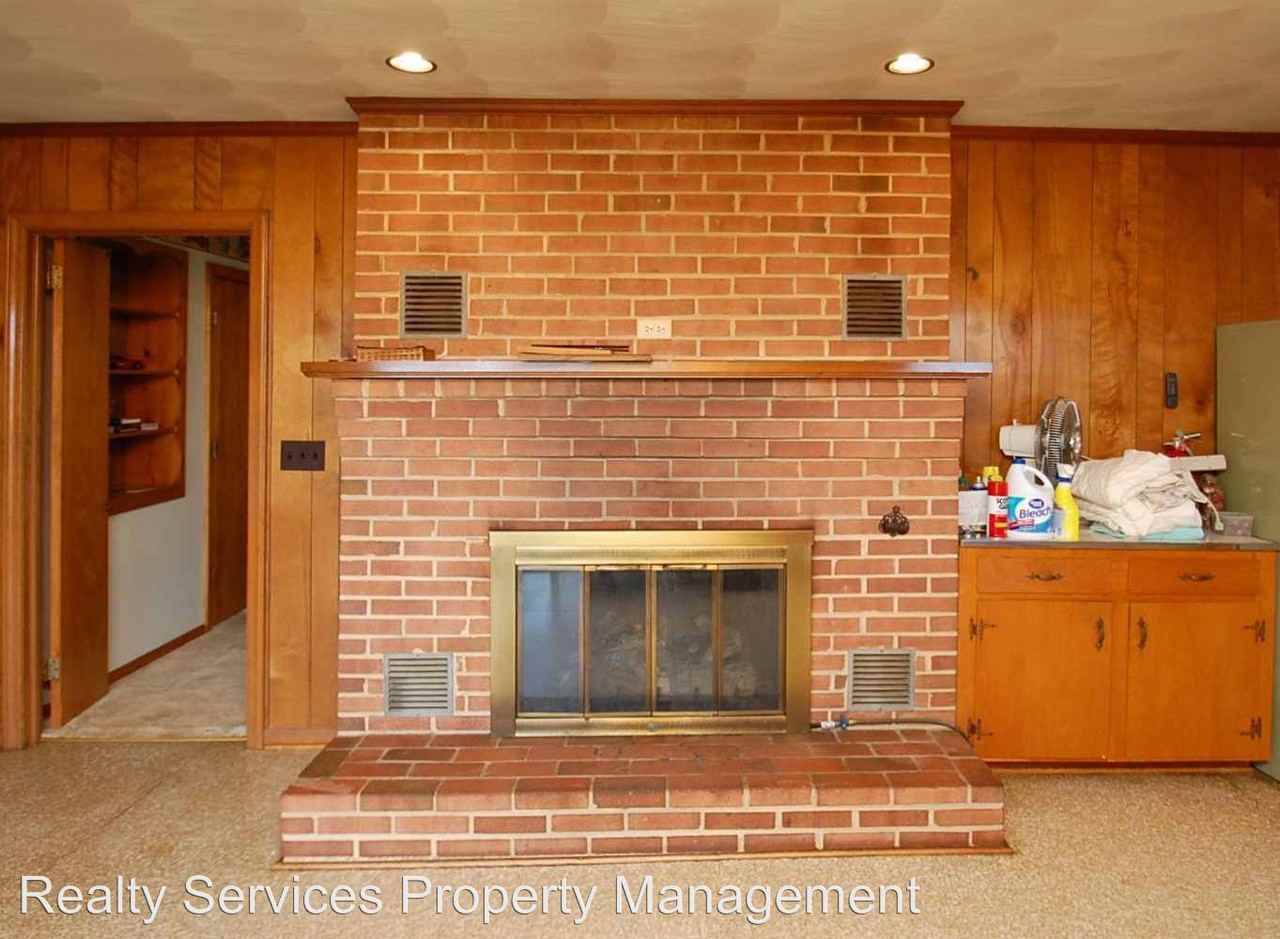 3812 Virginia Byway - Photo 3 of 19