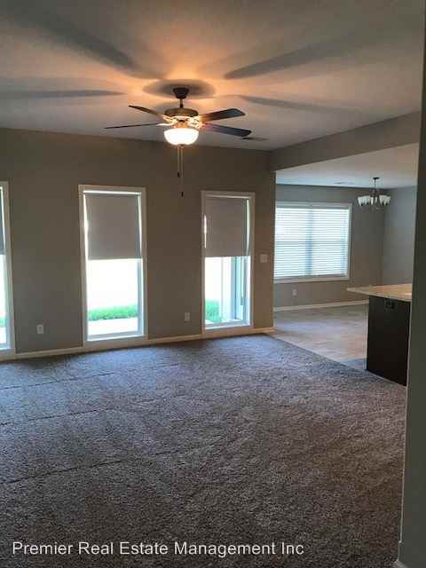 101 Sivley St - Photo 2 of 18