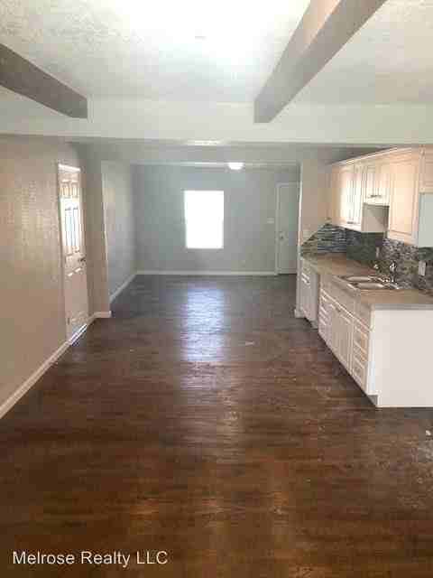 3212 NW 28th St - Photo 3 of 16