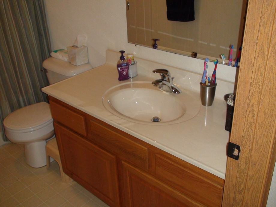 609 Robin Rd - Photo 3 of 7