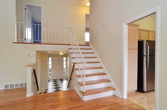 1447 Dartmouth Ln - Photo 2 of 10