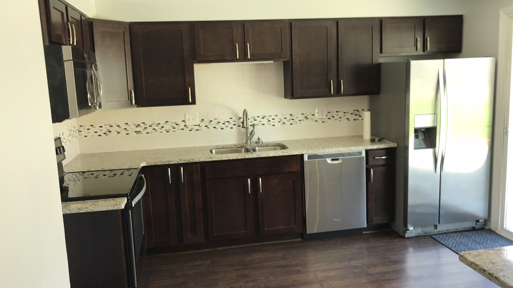 8616 Toronto Ct - Photo 2 of 16