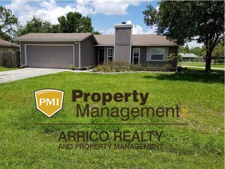 3831 Country Bend E - Photo 2 of 15