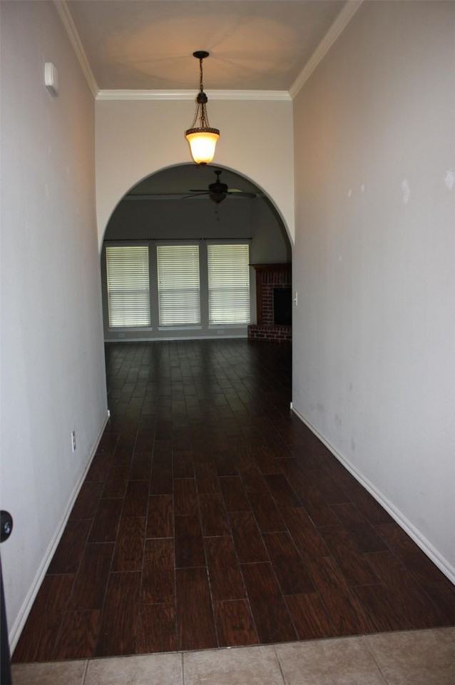 18604 E 49th St - Photo 2 of 15