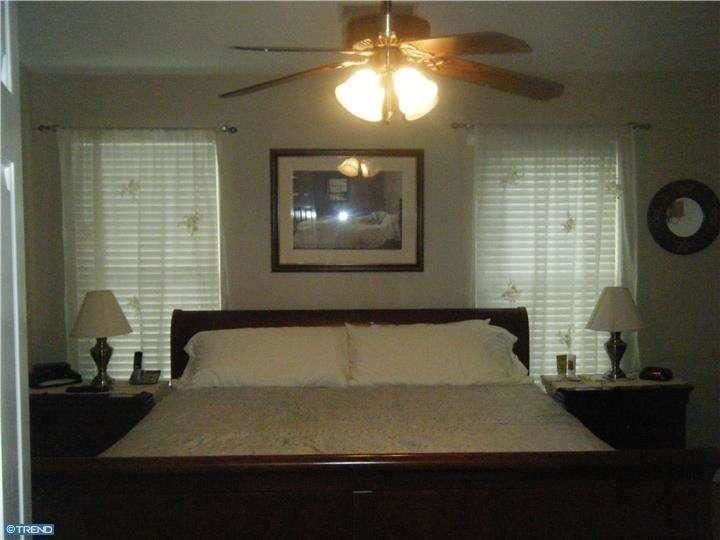 220 Sloan Ct - Photo 2 of 6