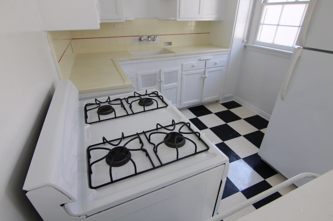 10362 Ashton Ave - Photo 2 of 14