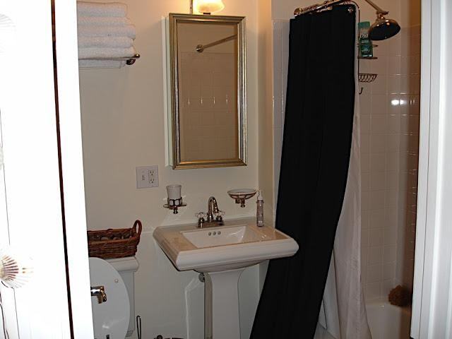 13 Albemarle St 1 - Photo 2 of 11