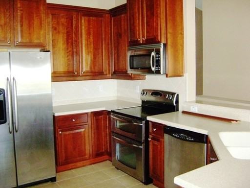 8423 Shallow Creek Ct - Photo 3 of 8