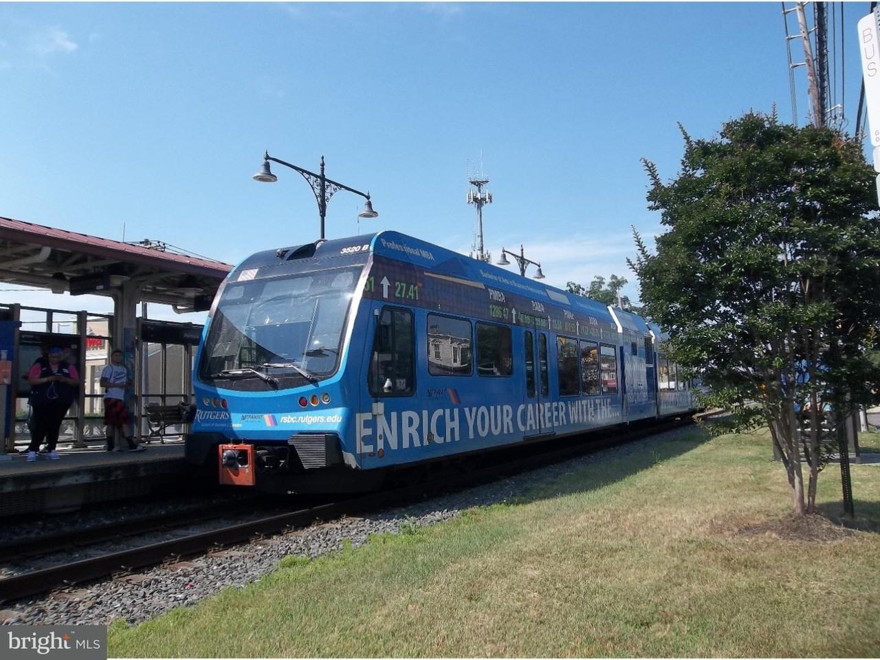 6207 Riverfront Dr - Photo 3 of 25