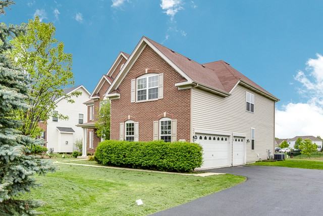 1164 Deerpath Rd - Photo 2 of 26