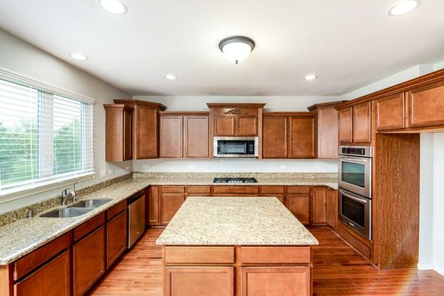 1164 Deerpath Rd - Photo 3 of 26