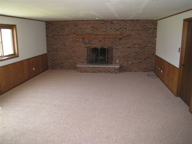 1188 Jacqueline Dr - Photo 3 of 4