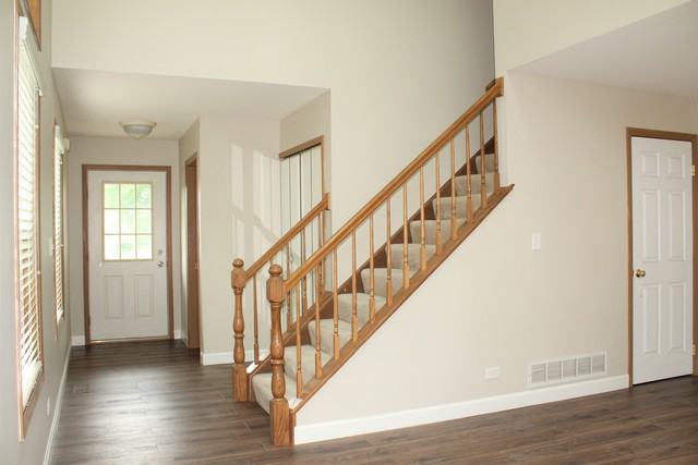 161 Sherwood Ct - Photo 2 of 13