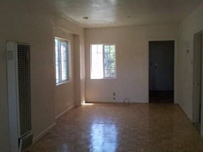 1622 Bissell Ave - Photo 2 of 4