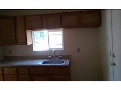 1622 Bissell Ave - Photo 3 of 4