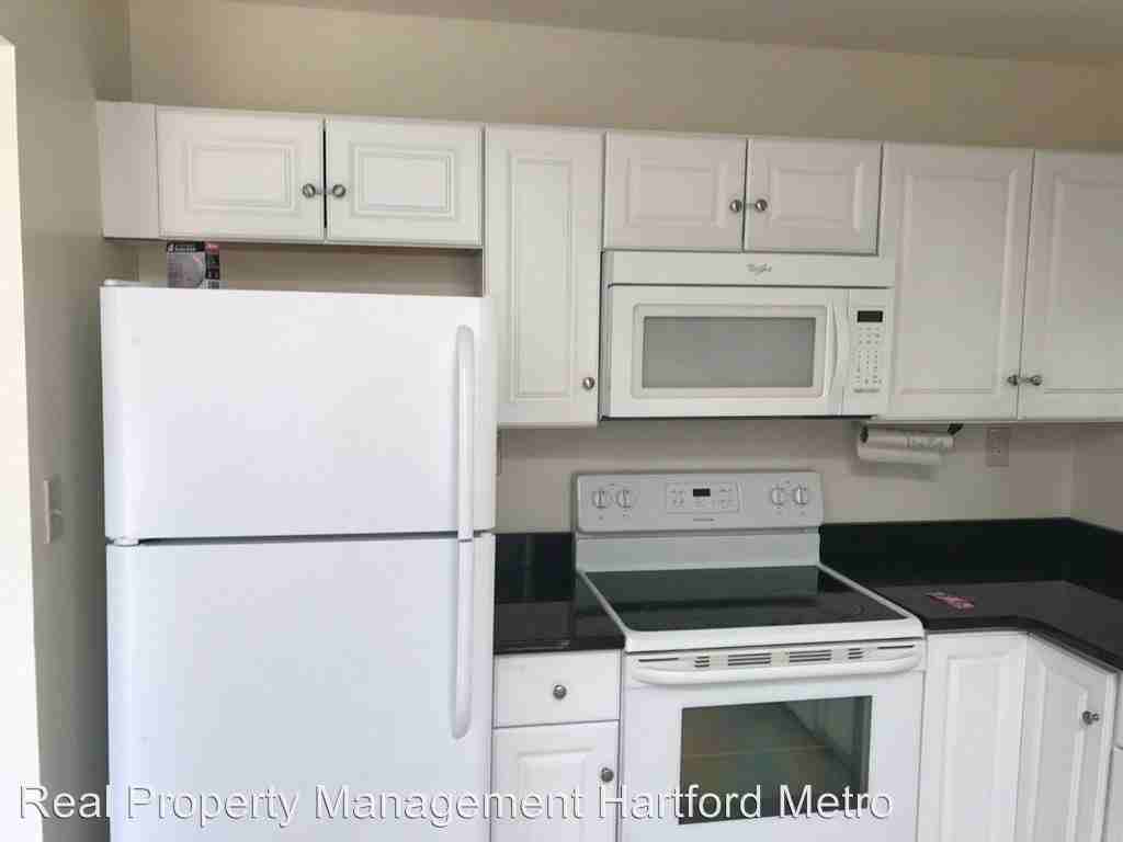 118 Hilltop Dr - Photo 2 of 8