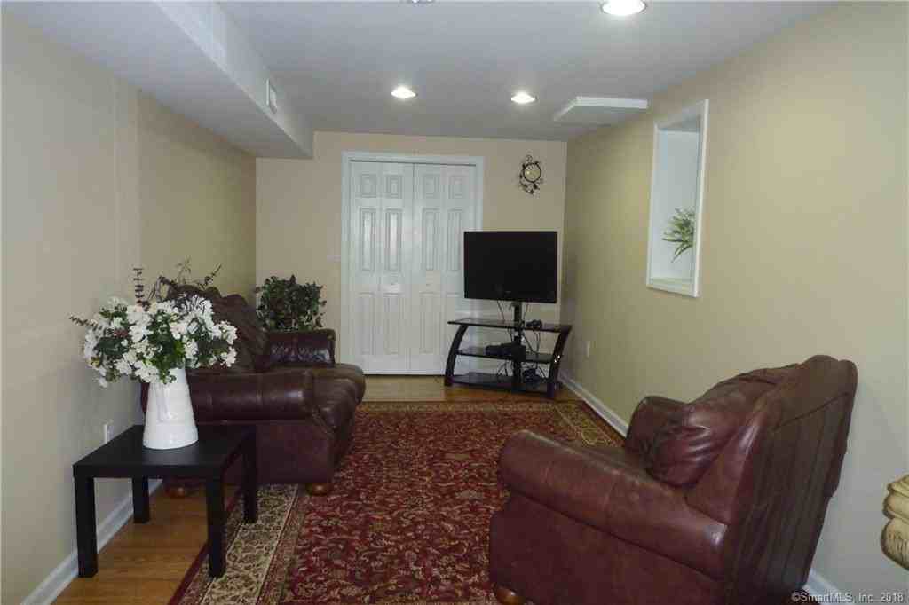 77C Long Meadow Hill Rd - Photo 2 of 10