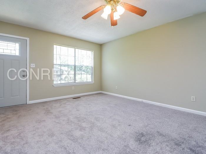 113 Avalon Ave - Photo 3 of 7