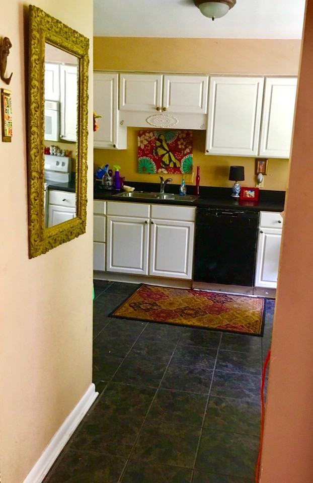 531 Twin Lakes Court - Photo 2 of 4