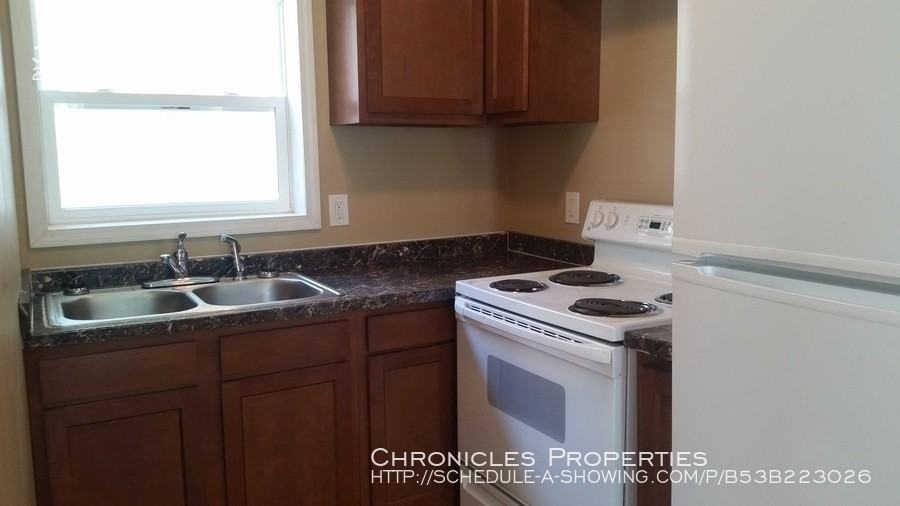 334 B St - Photo 3 of 8