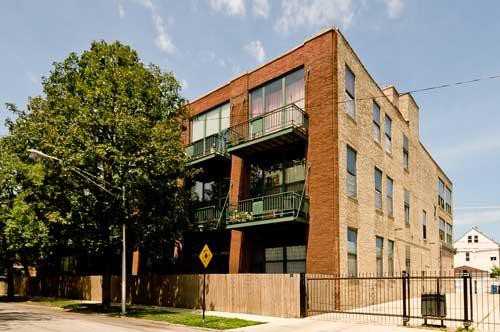 2654 West Medill Avenue - Photo 3 of 6