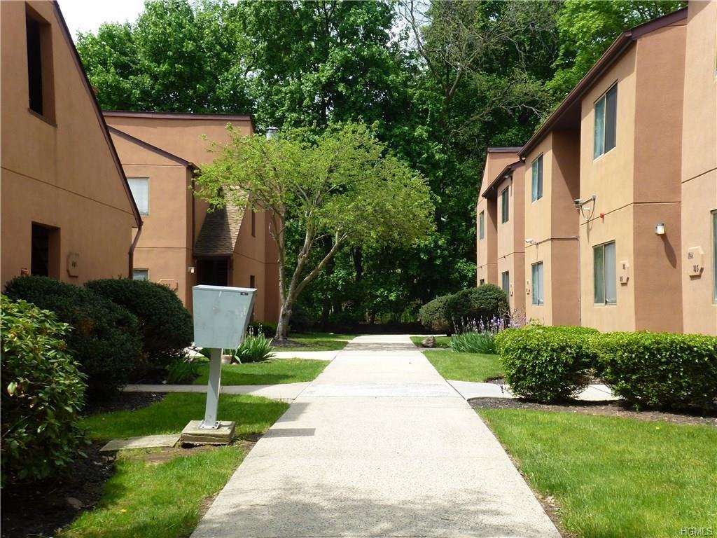 109 Town Hill Condominium - Photo 2 of 16