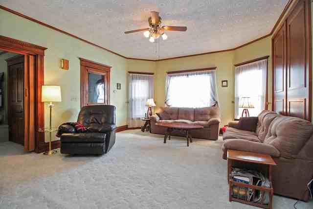 106 W Dorion St - Photo 2 of 11