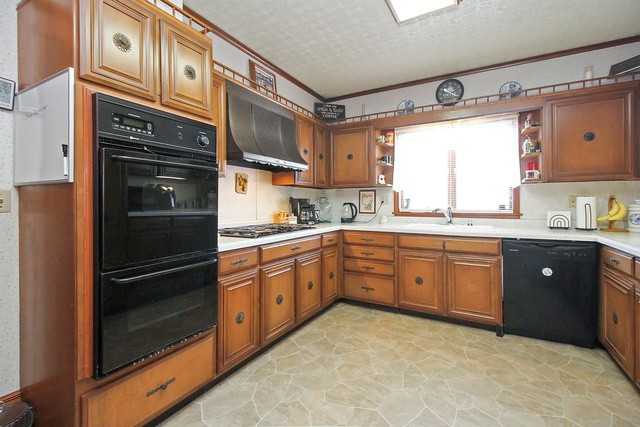 106 W Dorion St - Photo 3 of 11