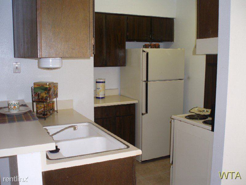 15801 CHASE HILL BLVD - Photo 3 of 14