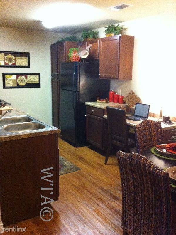 8700 Starr Ranch - Photo 2 of 15