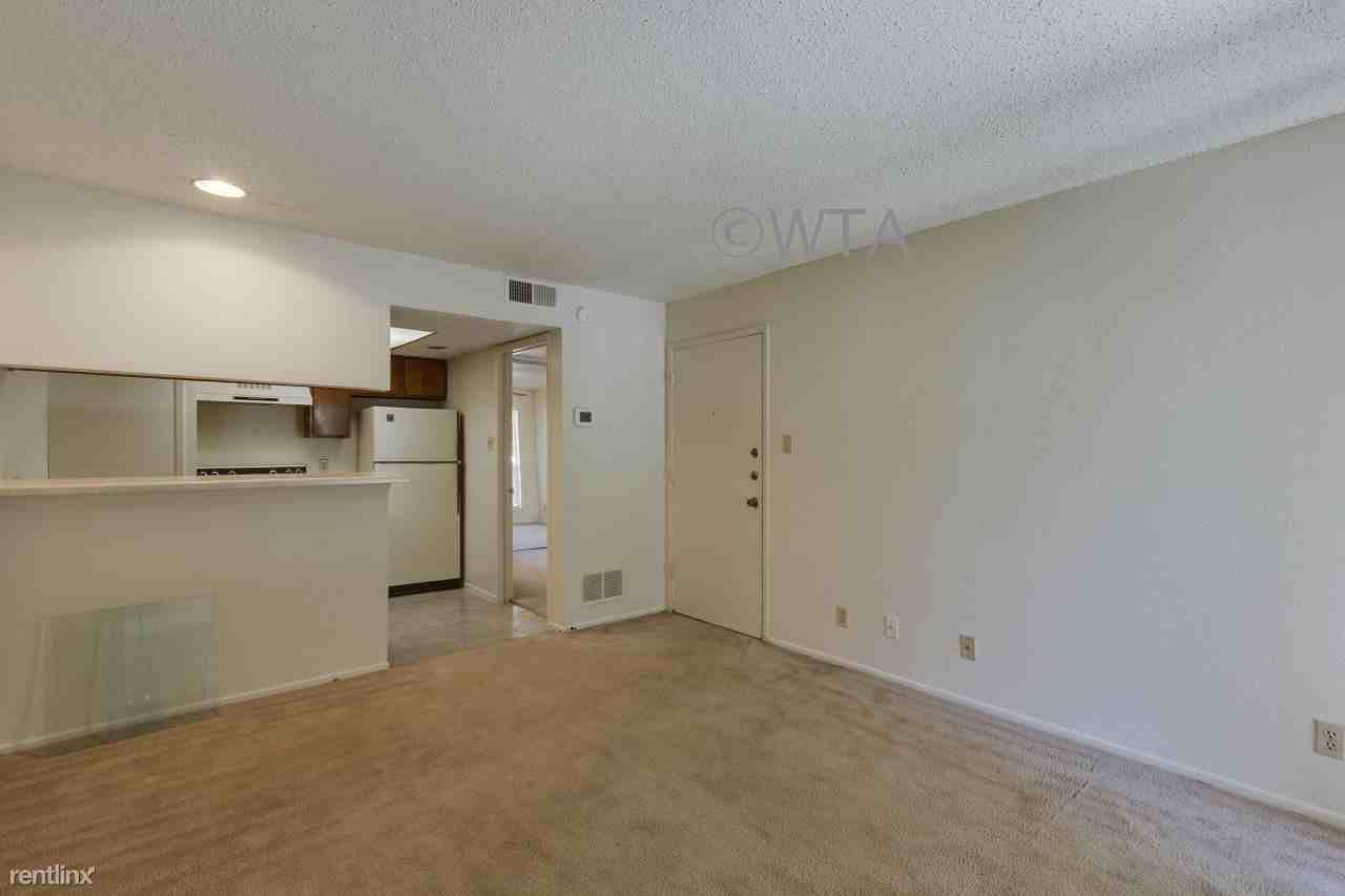3919 Perrin Central Blvd - Photo 3 of 20