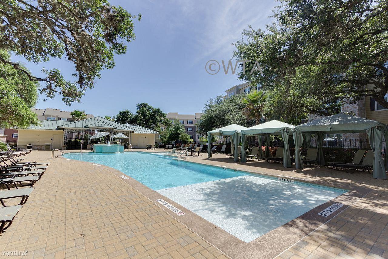 600 E. SONTERRA BLVD. - Photo 2 of 20