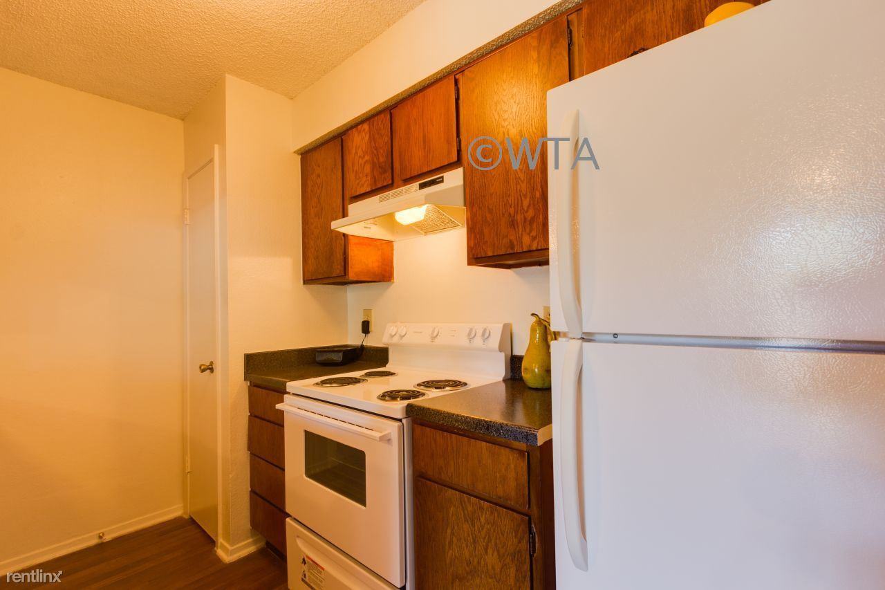 7585 INGRAM - Photo 2 of 20