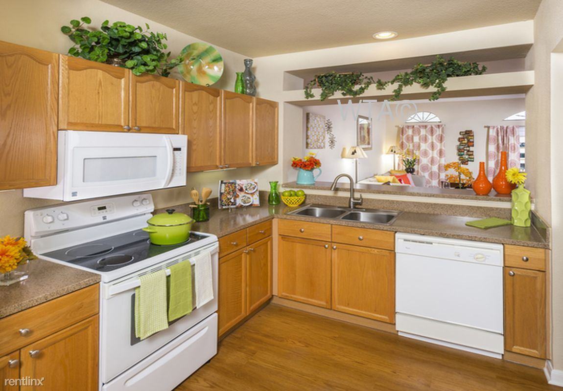 7733 LOUIS PASTEUR - Photo 3 of 12