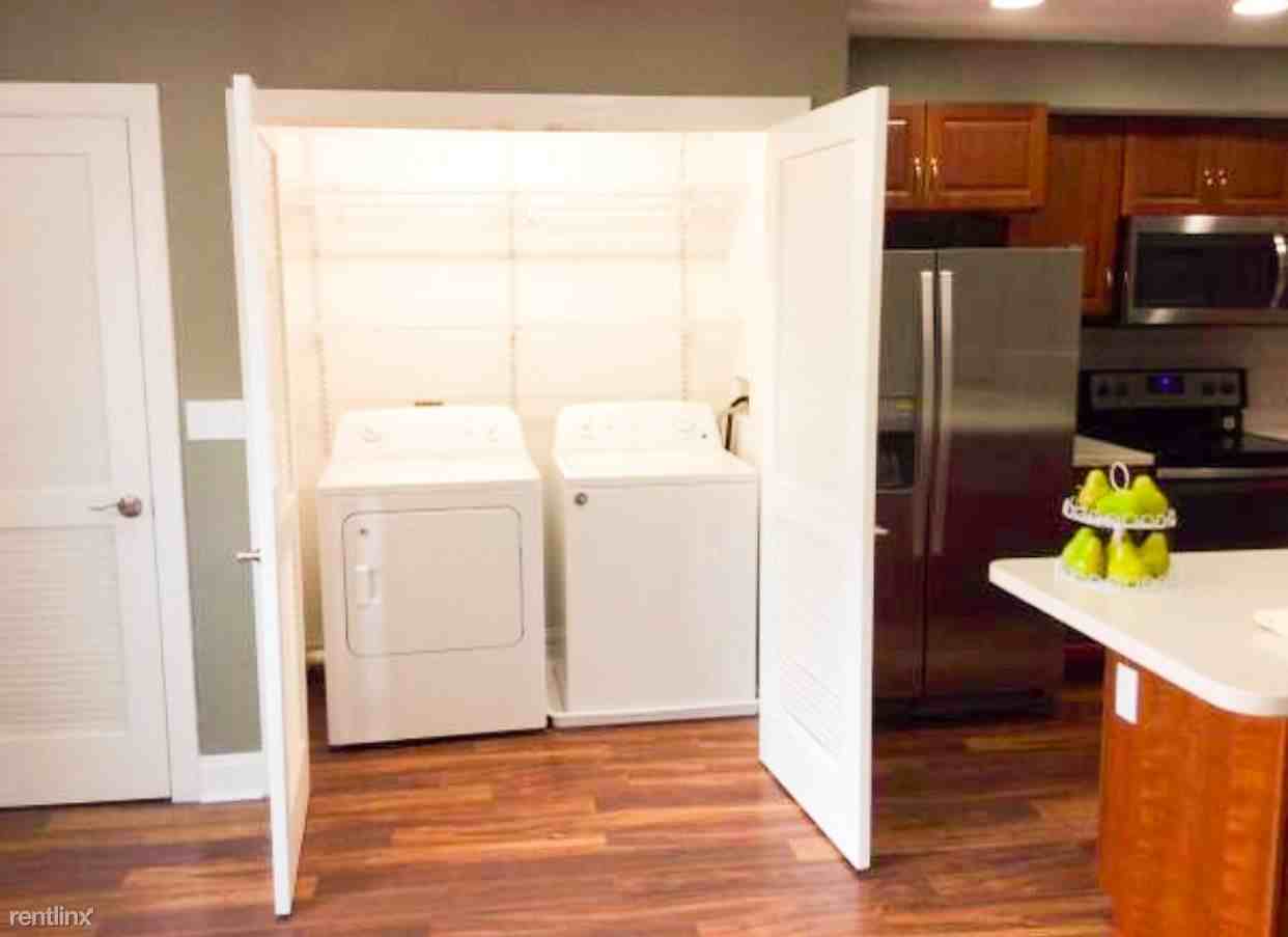 507 Union St - Photo 3 of 11