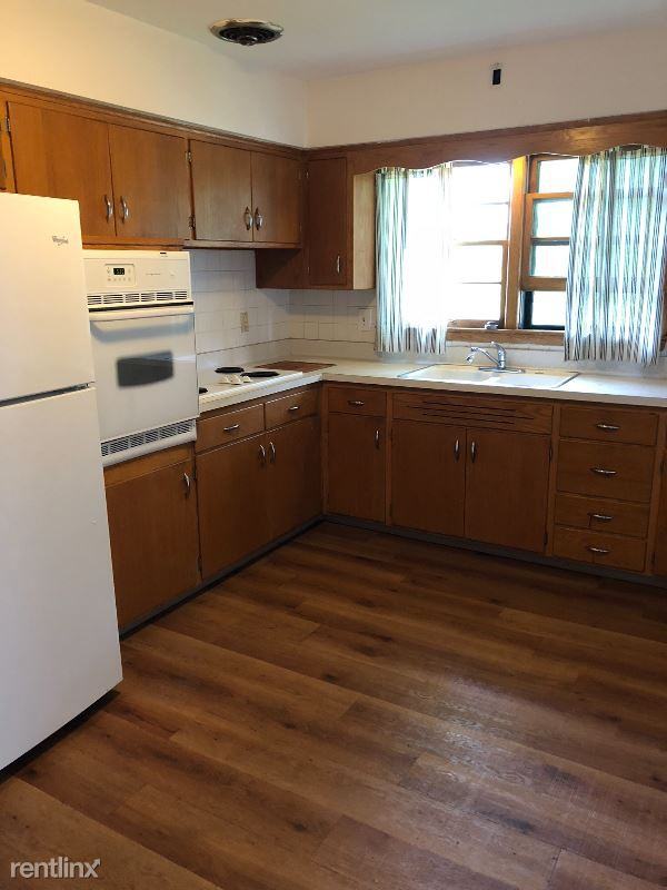 4580 N 84th St - Photo 3 of 7