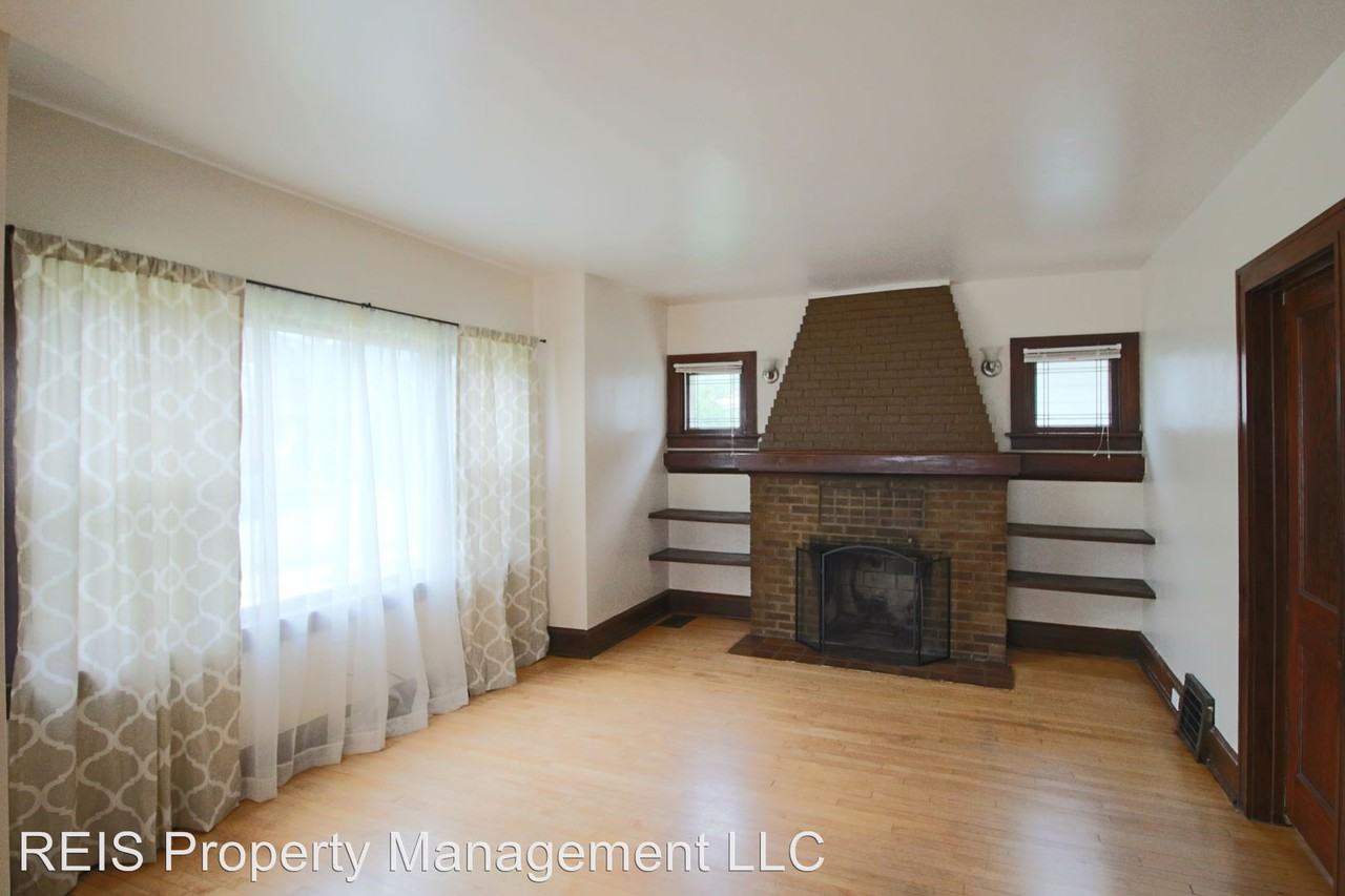 2150 N 55th St - Photo 3 of 31