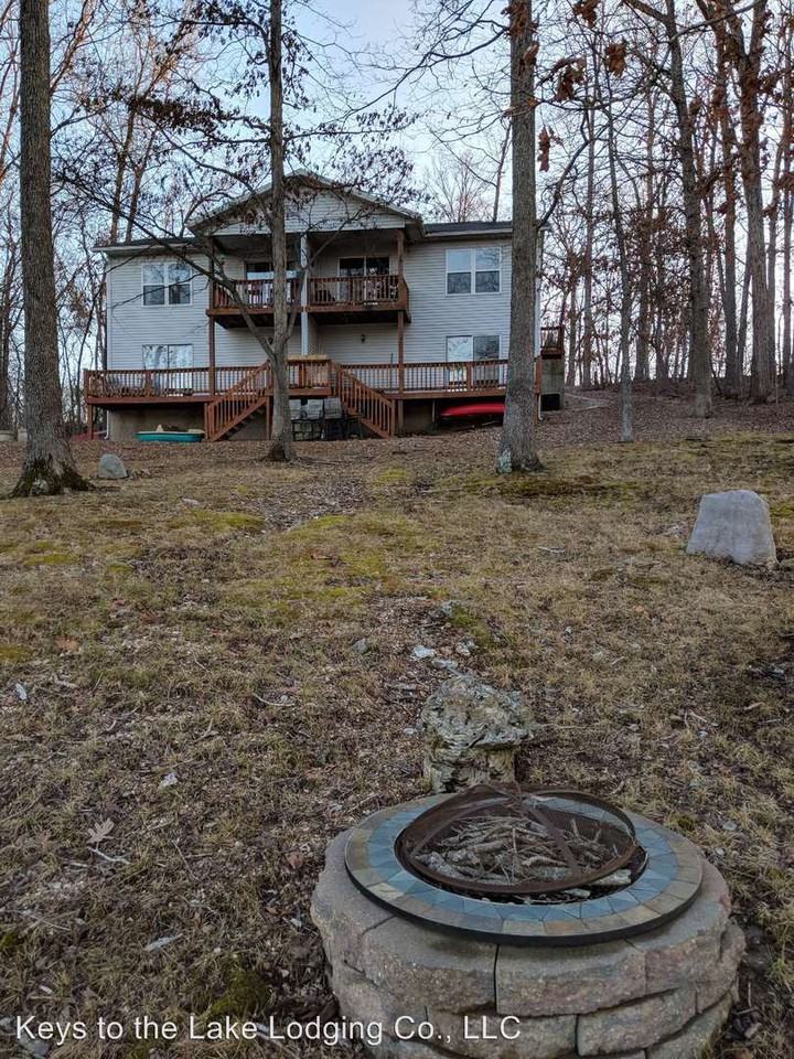 273 Scarsdale Cir - Photo 2 of 6