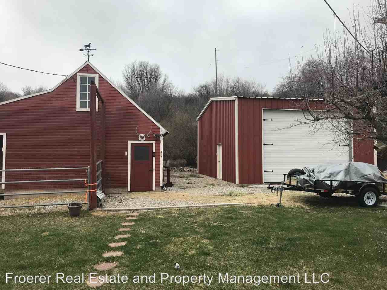 7582 E 900 S - Photo 3 of 43